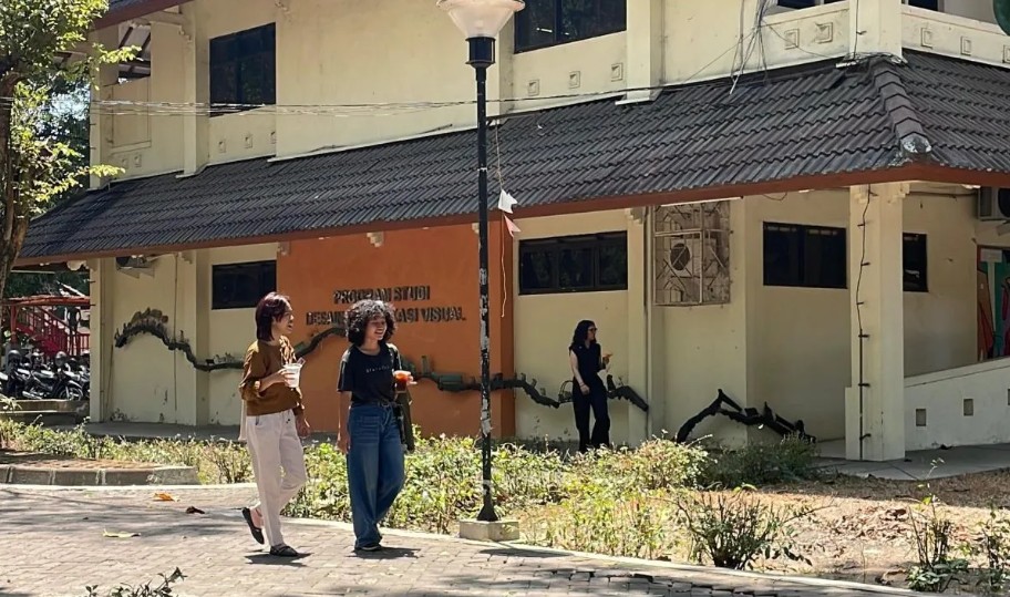 ISI Yogyakarta Nonaktifkan Dosen AWF Usai Dilaporkan atas Dugaan Kekerasan Seksual terhadap Mahasiswi