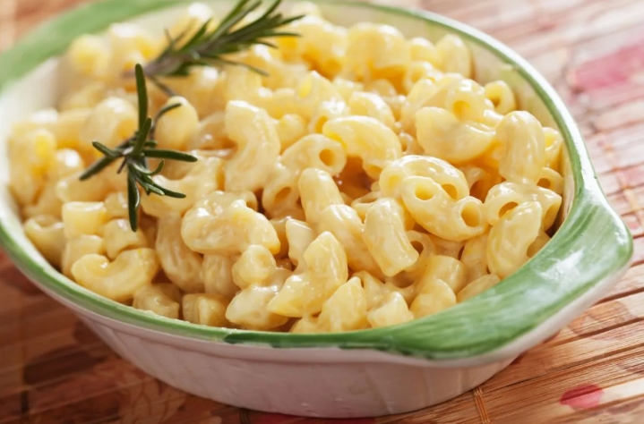 Ahli Gizi Bagikan Kiat Menambah Protein pada Mac and Cheese Tanpa Mengurangi Tekstur Krim