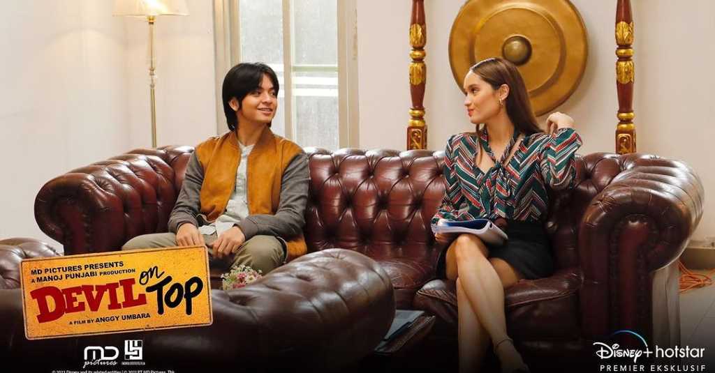 Cinta Laura dan Angga Yunanda Akan Berbagi Kisah Romantis di 'Devil on